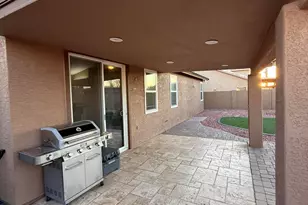 8634 W Dahlia Dr, Peoria, AZ 85381 - Photo 15