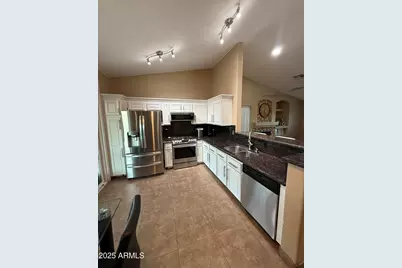 8634 W Dahlia Drive, Peoria, AZ 85381 - Photo 5