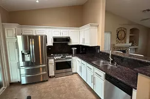 8634 W Dahlia Dr, Peoria, AZ 85381 - Photo 5