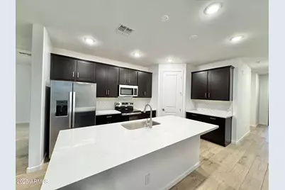 15723 W Camden Avenue, Waddell, AZ 85355 - Photo 9