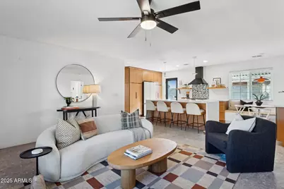 1246 E Vista Avenue, Phoenix, AZ 85020 - Photo 1