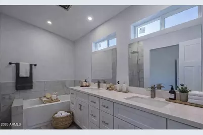 2511 E Broadway Road, Phoenix, AZ 85040 - Photo 5