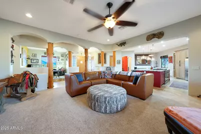 8615 S 134th Avenue, Goodyear, AZ 85338 - Photo 7