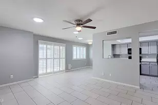 8627 N Shadow Ln, Peoria, AZ 85345 - Photo 3