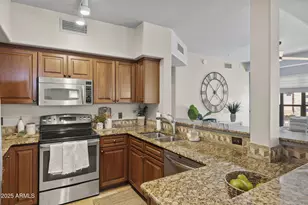 20660 N 40th St, Phoenix, AZ 85050 - Photo 11