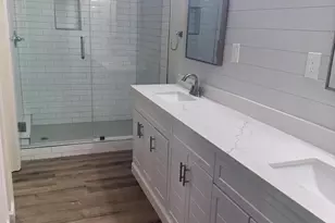 5640 E Bell Rd, Scottsdale, AZ 85254 - Photo 7