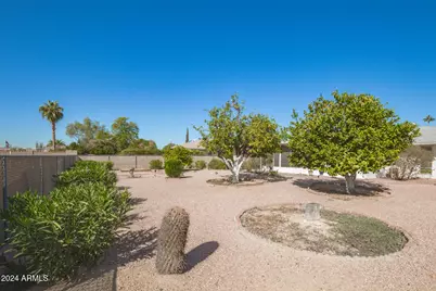 9409 W Glen Oaks Circle N, Sun City, AZ 85351 - Photo 37