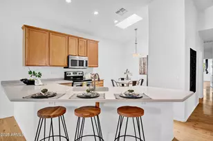 3252 E Maldonado Dr, Phoenix, AZ 85042 - Photo 5