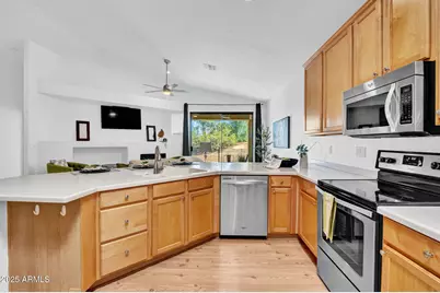 3252 E Maldonado Drive, Phoenix, AZ 85042 - Photo 7