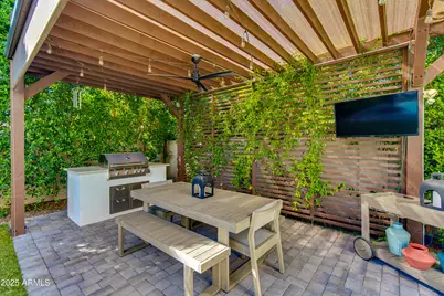 3821 E Devonshire Avenue, Phoenix, AZ 85018 - Photo 17