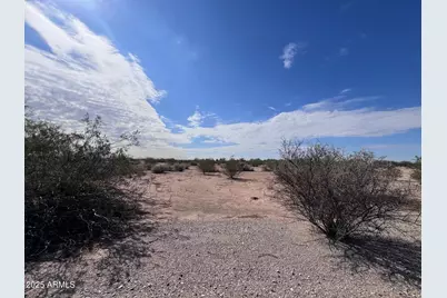 5085 W Portola Drive #18, Eloy, AZ 85131 - Photo 1