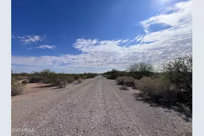 5085 W Portola Drive #18, Eloy, AZ 85131 - Photo 5