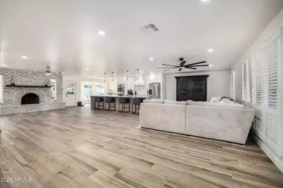 2201 E Shea Boulevard, Phoenix, AZ 85028 - Photo 3