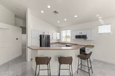 3940 E Minton Street, Phoenix, AZ 85042 - Photo 5