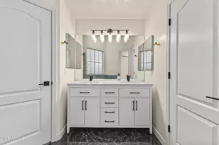 3940 E Minton St, Phoenix, AZ 85042 - Photo 11