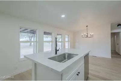 18119 W Peakview Road, Surprise, AZ 85387 - Photo 15