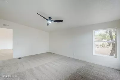 18119 W Peakview Road, Surprise, AZ 85387 - Photo 21