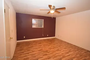 3926 E Laurel Ln, Phoenix, AZ 85028 - Photo 17