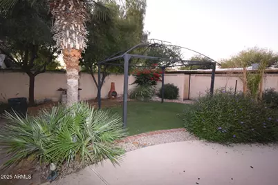 3926 E Laurel Lane, Phoenix, AZ 85028 - Photo 3
