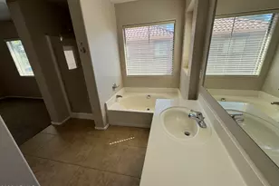 3822 E Santa Fe Ln, Gilbert, AZ 85297 - Photo 17