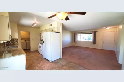 13606 N Redwood Drive, Sun City, AZ 85351 - Photo 11