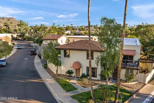 1803 E Frier Dr, Phoenix, AZ 85020 - Photo 1