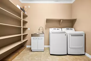 23733 N 169th Ln, Surprise, AZ 85387 - Photo 9