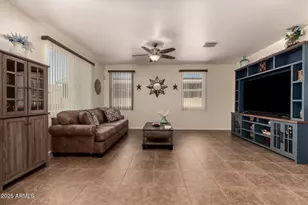 13123 W Cottontail Ln, Peoria, AZ 85383 - Photo 3
