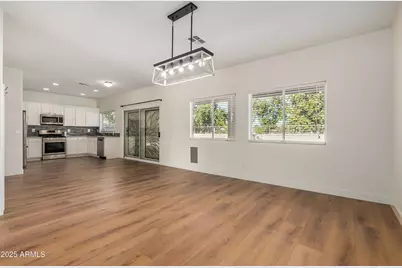 3792 E Woodside Way, Gilbert, AZ 85297 - Photo 9