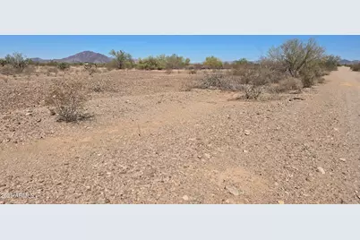 439Xx N Montecito Avenue #-, Tonopah, AZ 85354 - Photo 9