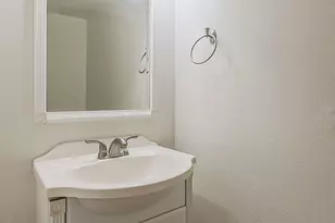 8560 E McDonald Dr, Scottsdale, AZ 85250 - Photo 19