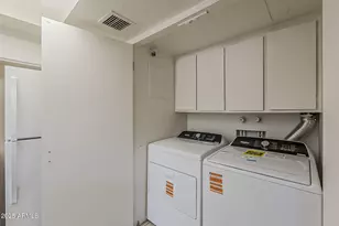 8560 E McDonald Dr, Scottsdale, AZ 85250 - Photo 33