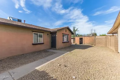 5318 W Mauna Loa Lane, Glendale, AZ 85306 - Photo 3