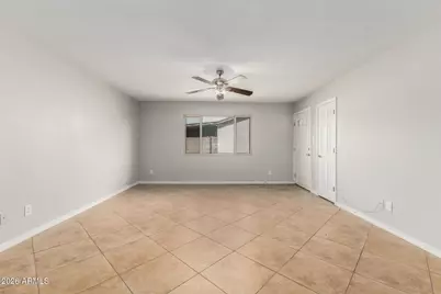 5318 W Mauna Loa Lane, Glendale, AZ 85306 - Photo 7