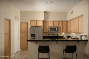 2989 N 44th St, Phoenix, AZ 85018 - Photo 3