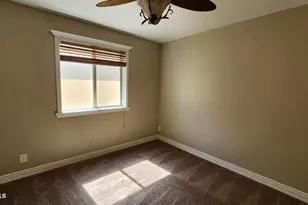 211 E Tremaine Ave, Gilbert, AZ 85234 - Photo 13