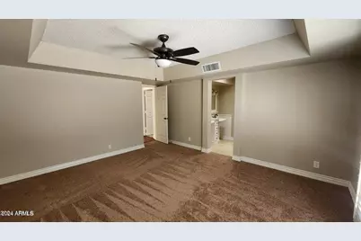 211 E Tremaine Avenue, Gilbert, AZ 85234 - Photo 23