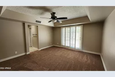 211 E Tremaine Avenue, Gilbert, AZ 85234 - Photo 19