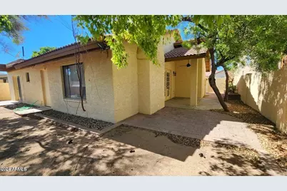 211 E Tremaine Avenue, Gilbert, AZ 85234 - Photo 27