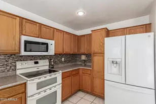 10933 E Wier Ave, Mesa, AZ 85208 - Photo 15