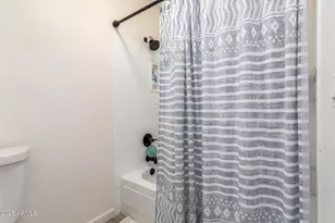 18427 N 36th Ave, Glendale, AZ 85308 - Photo 13