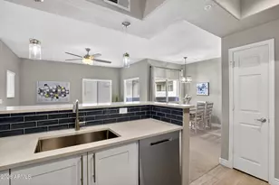 7401 W Arrowhead Clubhouse Dr, Glendale, AZ 85308 - Photo 15