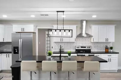 10240 N 34th Place, Phoenix, AZ 85028 - Photo 7