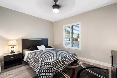 10240 N 34th Place, Phoenix, AZ 85028 - Photo 21