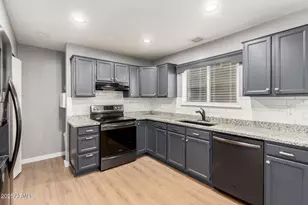 630 E Jensen St, Mesa, AZ 85203 - Photo 9