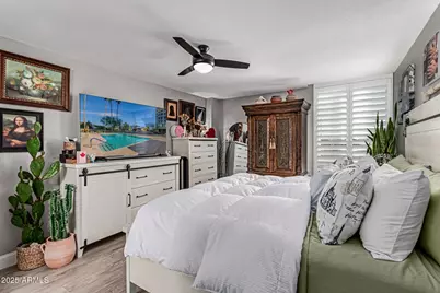 2323 N Central Avenue #1702, Phoenix, AZ 85004 - Photo 11