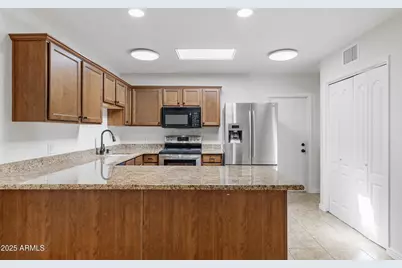 6531 N 16th Drive, Phoenix, AZ 85015 - Photo 9