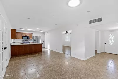 6531 N 16th Drive, Phoenix, AZ 85015 - Photo 13