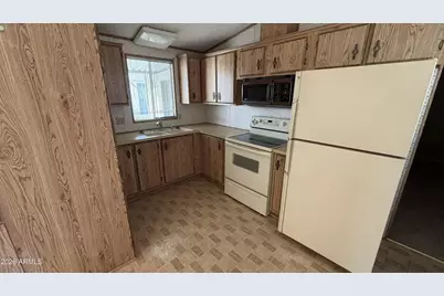 17200 W Bell Road #2195, Surprise, AZ 85374 - Photo 9