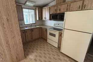 17200 W Bell Rd, Surprise, AZ 85374 - Photo 9